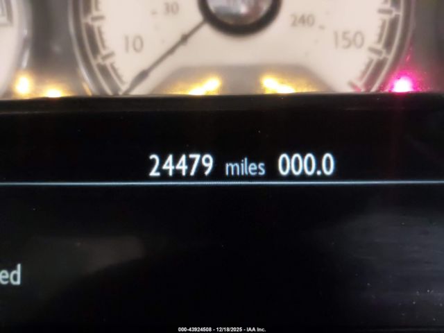 Rolls-Royce Dawn Image 14