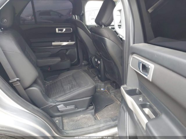 Ford Explorer Xlt Image 9