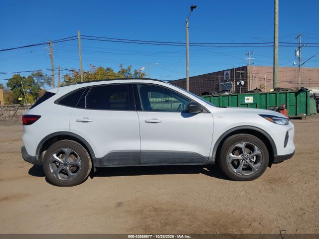 Ford Escape St-line Image 6