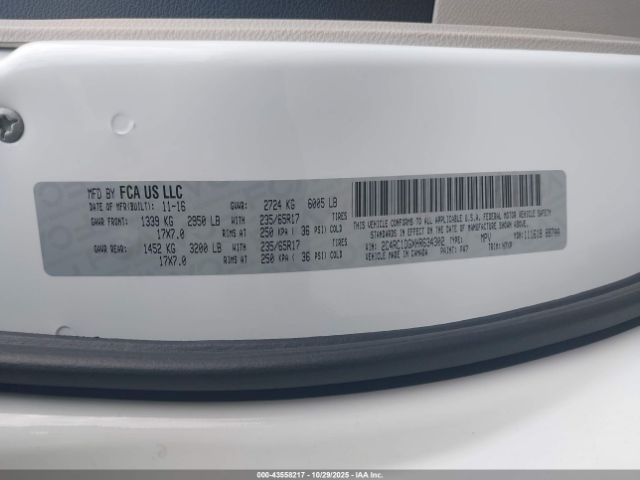 Chrysler Pacifica Touring Image 7