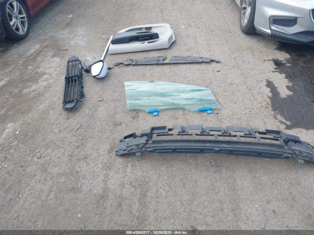 Chrysler Pacifica Touring Image 12