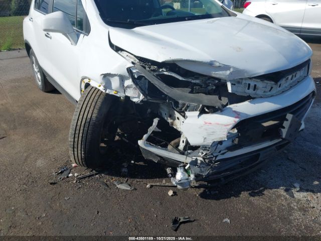 Chevrolet Trax Lt Image 8