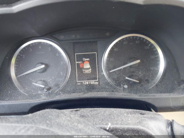 Toyota Highlander Xle V6 Image 2