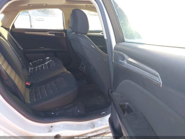 Ford Fusion Se Image 11