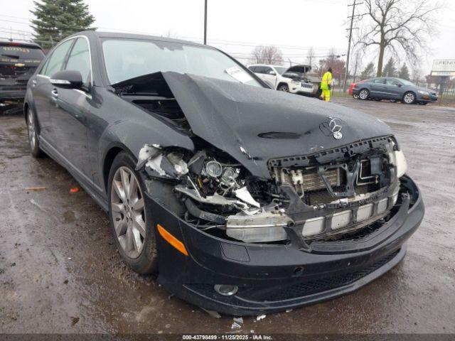 Mercedes-Benz S-Class 4matic Image 8