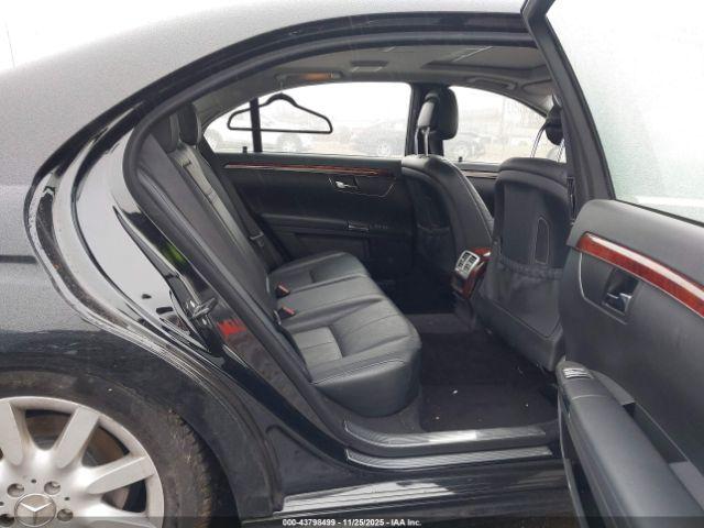 Mercedes-Benz S-Class 4matic Image 13