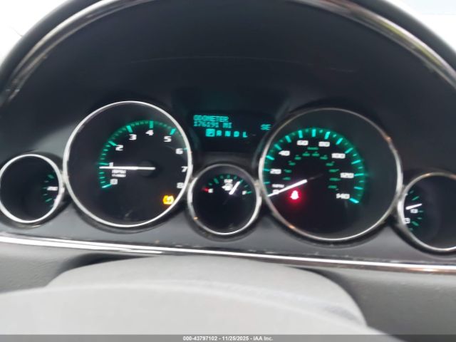 Buick Enclave Convenience Image 8