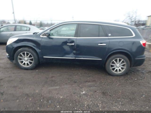 Buick Enclave Convenience Image 11