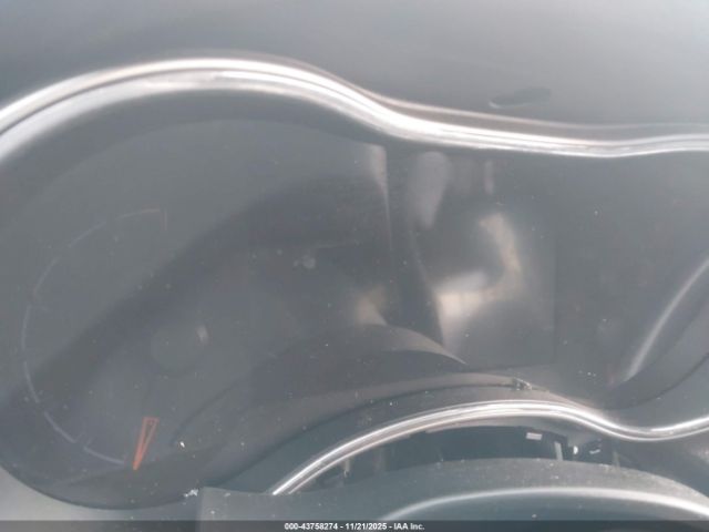 Jeep Grand Cherokee Altitude 4x4 Image 8