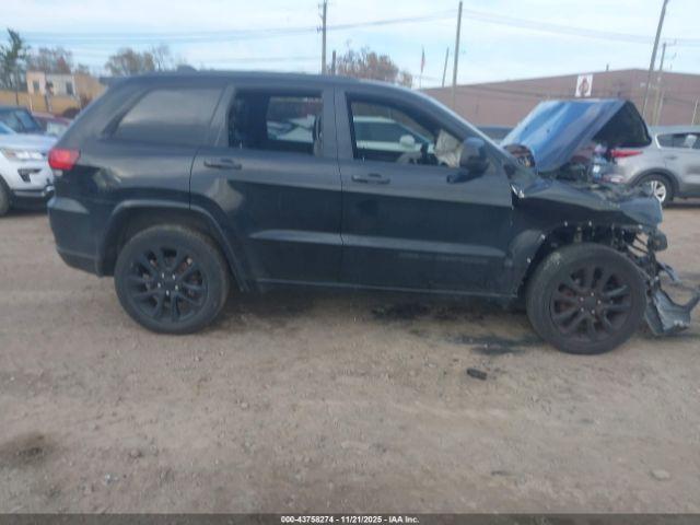 Jeep Grand Cherokee Altitude 4x4 Image 15