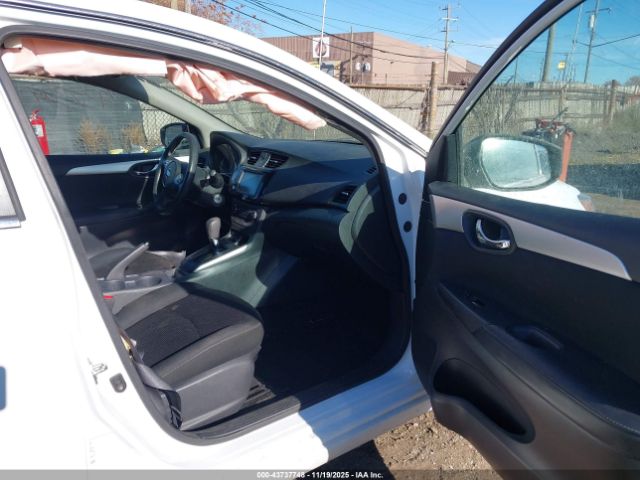 Nissan Sentra S Image 8