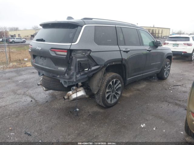 Jeep Grand Cherokee Overland 4x4 Image 3