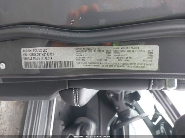 Jeep Grand Cherokee Overland 4x4 Image 16