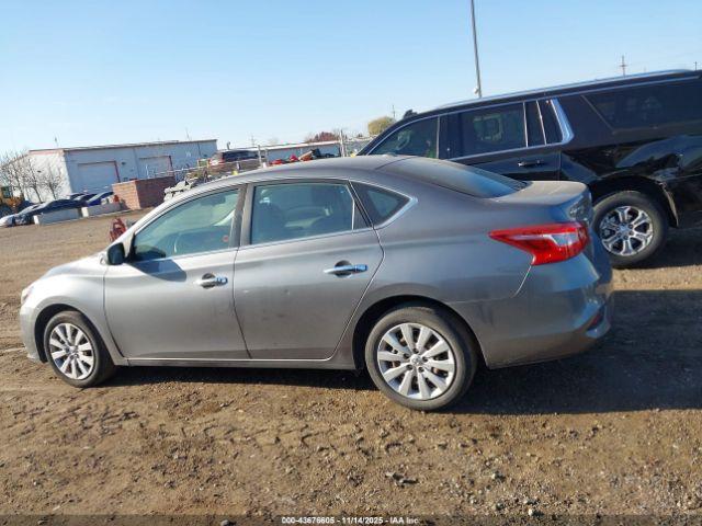 Nissan Sentra Image 4