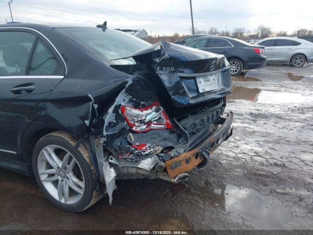 Mercedes-Benz C-Class Sport 4matic Image 7