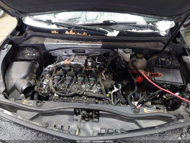 Cadillac XT4 Awd Premium Luxury Image 6