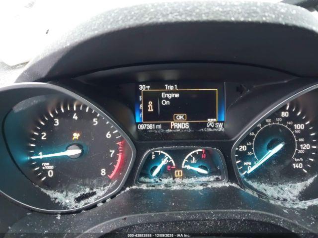 Ford Escape Titanium Image 12