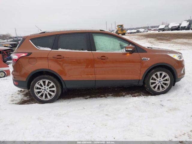 Ford Escape Titanium Image 3