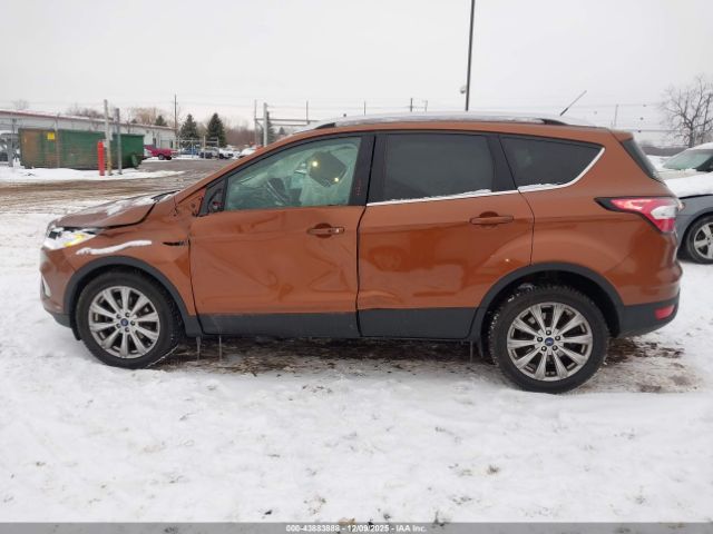 Ford Escape Titanium Image 4