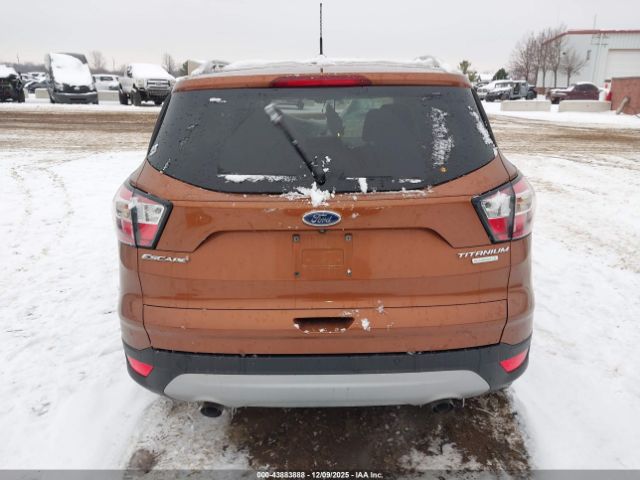 Ford Escape Titanium Image 2