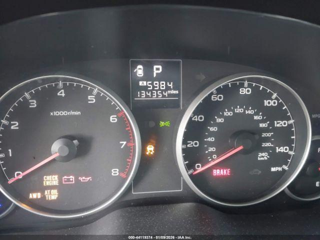 Subaru Outback 2.5i Image 10