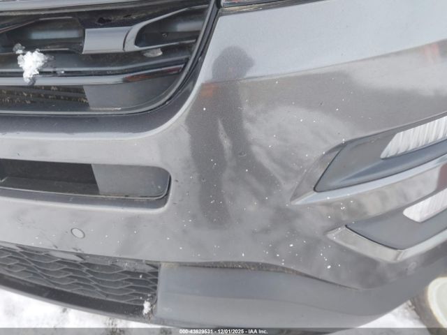 Ford Explorer Sport Image 13