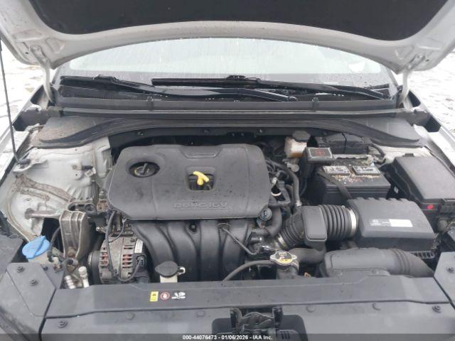 Hyundai ELANTRA Sel Image 17