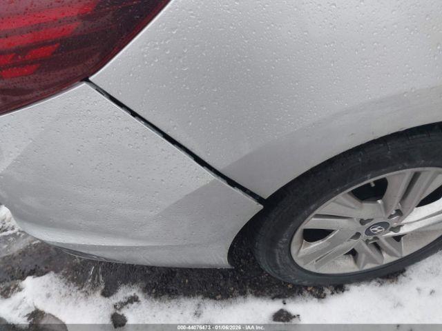 Hyundai ELANTRA Sel Image 12