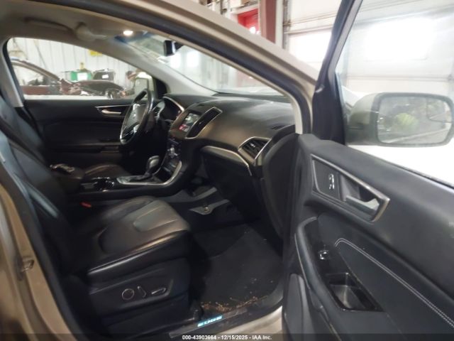 Ford Edge Titanium Image 8