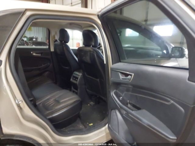 Ford Edge Titanium Image 4