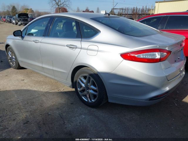 Ford Fusion Se Image 7