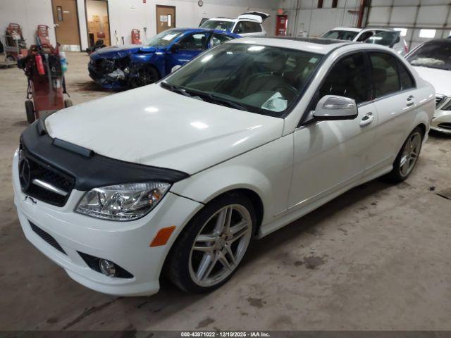 Mercedes-Benz C-Class Image 16