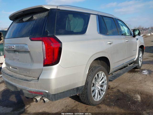 GMC Yukon 4wd Denali Image 4