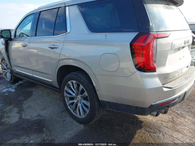 GMC Yukon 4wd Denali Image 14