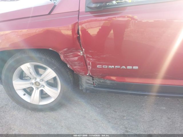 Jeep Compass Latitude Image 2